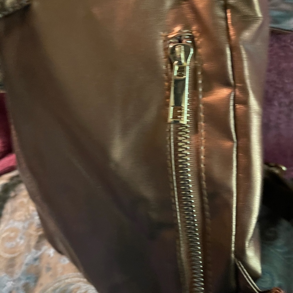Backpack - Picture 3 of 4
